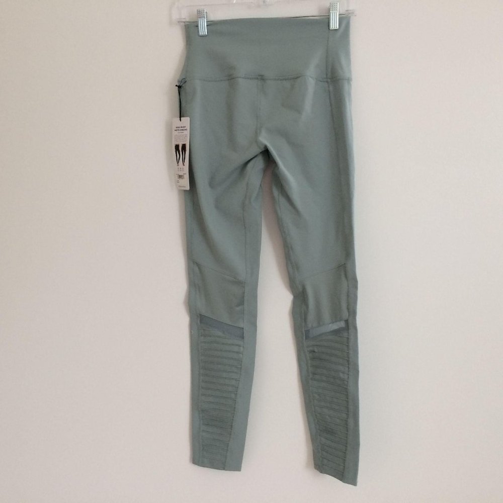 NWT Alo Yoga Moto High Waist Leggings Laurel Blue - Picture 7 of 11